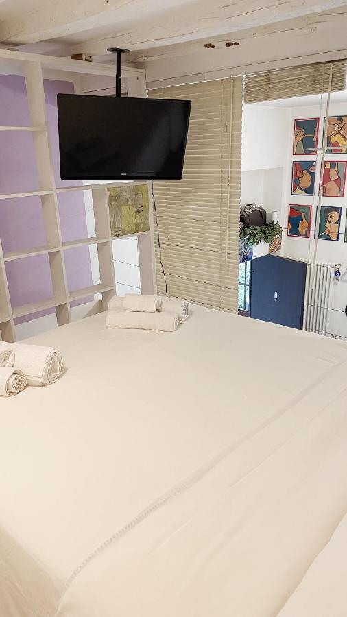 Accogliente Loft A 8 Min Dal Duomo Apartment Milano Ngoại thất bức ảnh