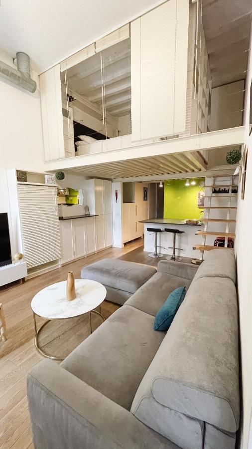 Accogliente Loft A 8 Min Dal Duomo Apartment Milano Ngoại thất bức ảnh